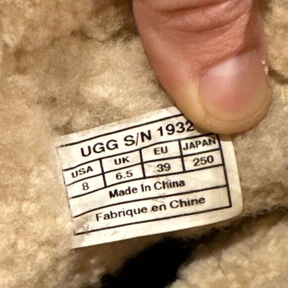 UGG Caspia 1932 Tan Leather Lace Up Ankle Sheepskin Warm Boots Womens Sz 8 - Picture 4 of 10